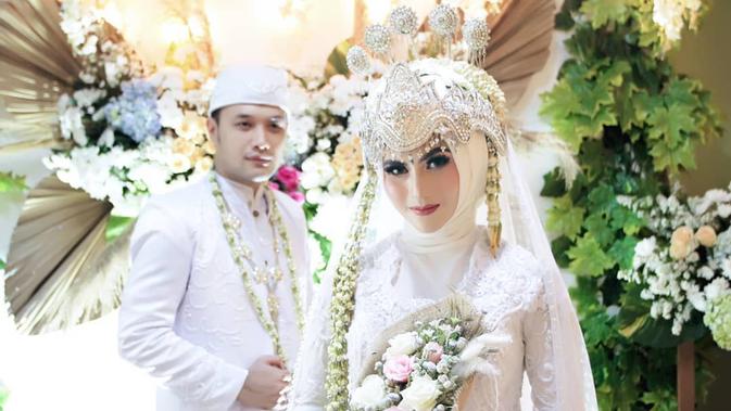 Potret Mesra Menco Hidayat dan Elsya Syarif. (Sumber: Instagram/elsya.syarif dan Instagram/mencohidayat12)