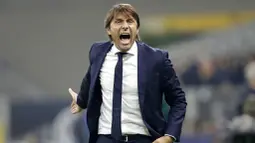 1. Antonio Conte (Inter Milan) - Juru taktik berusia 51 tahun ini berada di puncak daftar pelatih dengan gaji tertinggi di Serie A musim 2020-2021. Bayaran Conte mencapai 12 juta Euro atau setara Rp209 miliar per tahun. (AP/Luca Bruno)