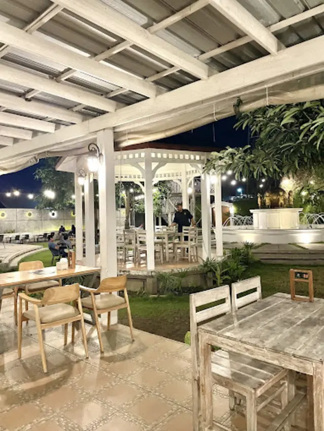 Secret Garden Coffee and Chocolate (GMaps/ Yosi Dian pertiwi)