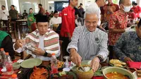 Bakal calon presiden (Bacapres) 2024 Ganjar Pranowo tampak mesra bersama Ketua Harian DPP Partai Perindo Muhammad Tuan Guru Bajang (TGB) Zainul Majdi dalam lawatannya ke Nusa Tenggara Barat (NTB). (Istimewa)