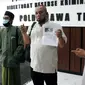 Persatuan Pemuda Pemudi Pejuang Islam Indonesia (P4II) melaporkan YouTuber Muhammad Kece atas tuduhan penistaan agama ke Polda Jatim. (Dian Kurniawan/Liputan6.com)