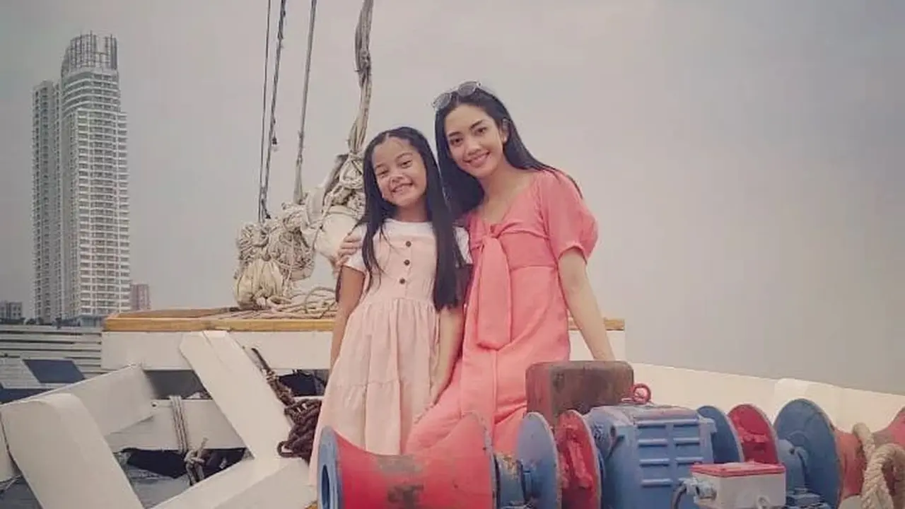 Fatimah Az Zahra artis cilik pemain Cinta Setelah Cinta (Foto: instagram @fatimah_neng_azzahra)