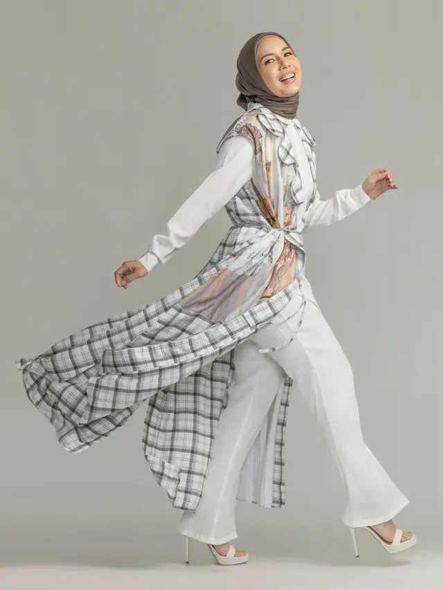 [Fimela] Tya Ariestya