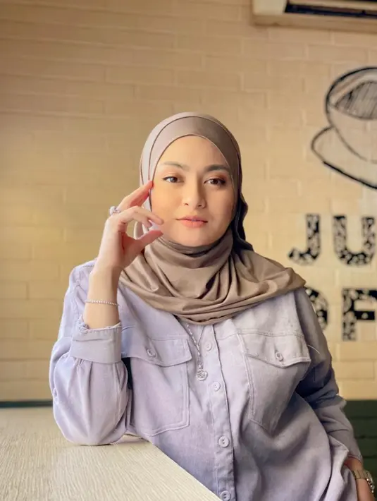 (Instagram/nathalieholscher)