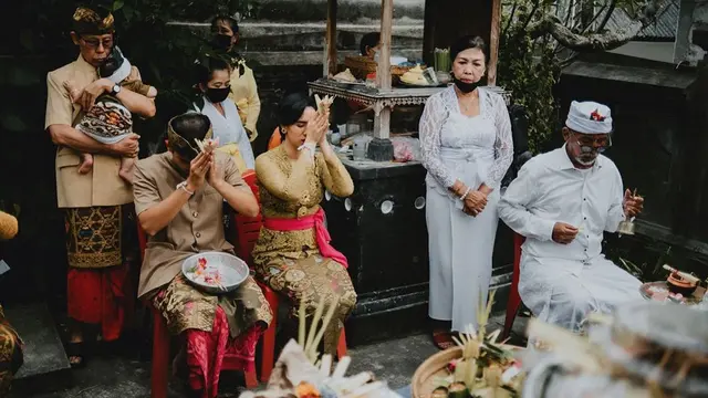 6 Momen Acara Sakral Nelu Bulani Anak Westny DJ, Kental Adat Bali