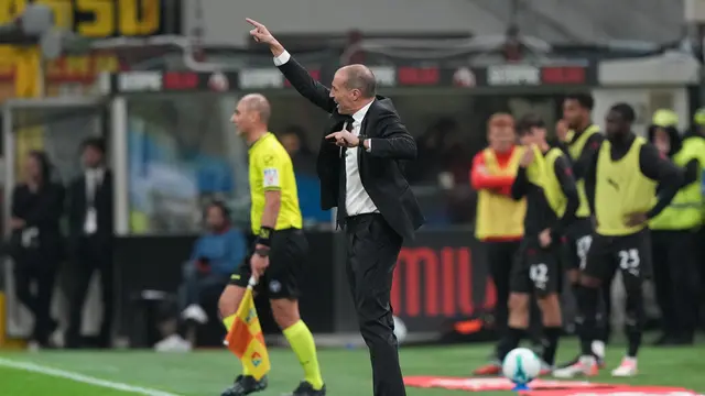 Ekspresi Massimiliano Allegri di laga AC Milan vs Pisa di giornata 8 Serie A 2025/2026 di San Siro, Sabtu (25/10/2025) dini hari WIB. (AP Photo/Antonio Calanni)