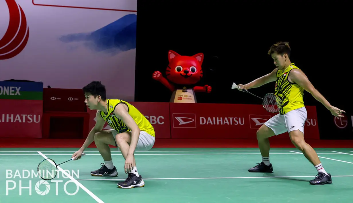 Pada awal gim pertama, skor beberapa kali sama kuat mulai dari 3-3, 5-5, dan 6-6. Namun selepas itu, Kevin/Marcus mulai menemukan permainan ritme permainan yang merepotkan lawan. (Badminton Photo/Raphael Sachetat)