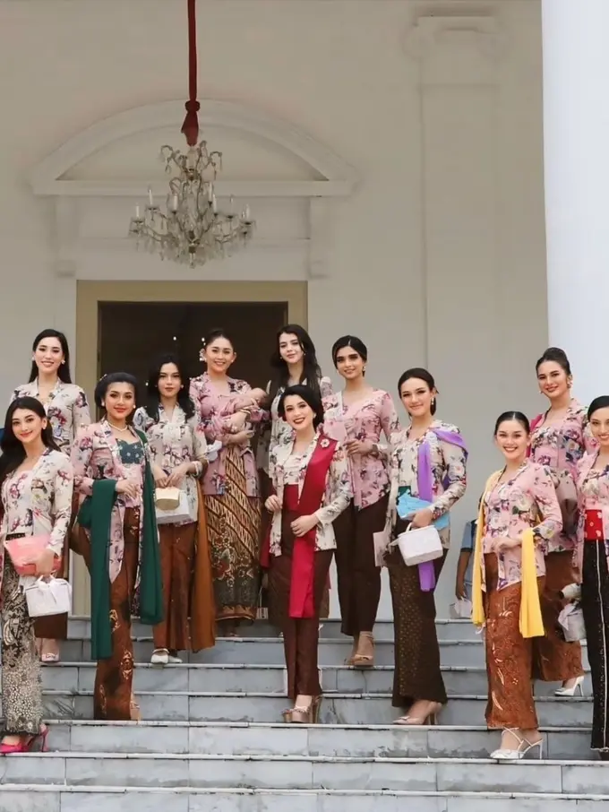 6 Potret Anggunnya Para Puteri Indonesia Kenakan Kebaya Floral di Tasyakuran 7 bulan Kehamilan Erina Gudono