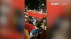 Penyanderaan terhadap ibu dan anaknya terjadi di depan Bioskop Buaran, Jalan Raden Intan, Klender, Duren Sawit, Jakarta Timur, Minggu 9 April malam. Aksi kejahatan itu berlangsung dalam angkot KWK T25 jurusan Rawamangun - Pulogadung.