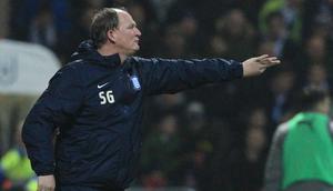 Simon Grayson saat menukangi Preston North End pada 2017 (AFP/Lindsay Parnaby)