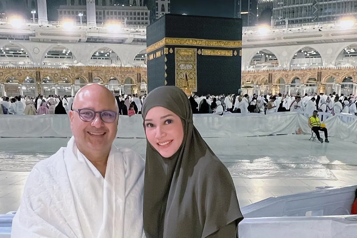 Maia Estianty dan Irwan Mussry Rayakan Anniversary ke 5 di Tanah Suci, Sampaikan Doa dan Harapan untuk Rumah Tangganya