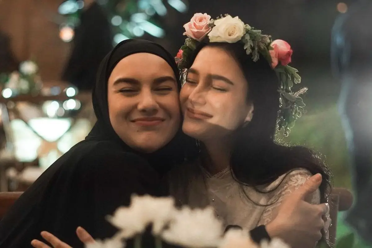 Irish Bella dan Yasmine Ow