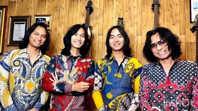 Dilarang Bawakan Lagu Koes Plus, 7 Potret T Koes Band yang Tuai Sorotan