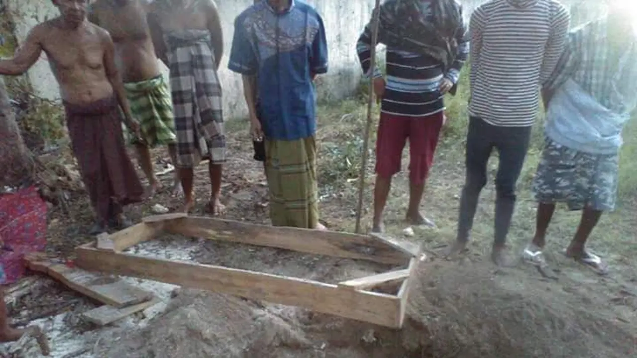 Pembongkar Makam Korban Kecelakaan Diduga Incar Tali Pocong