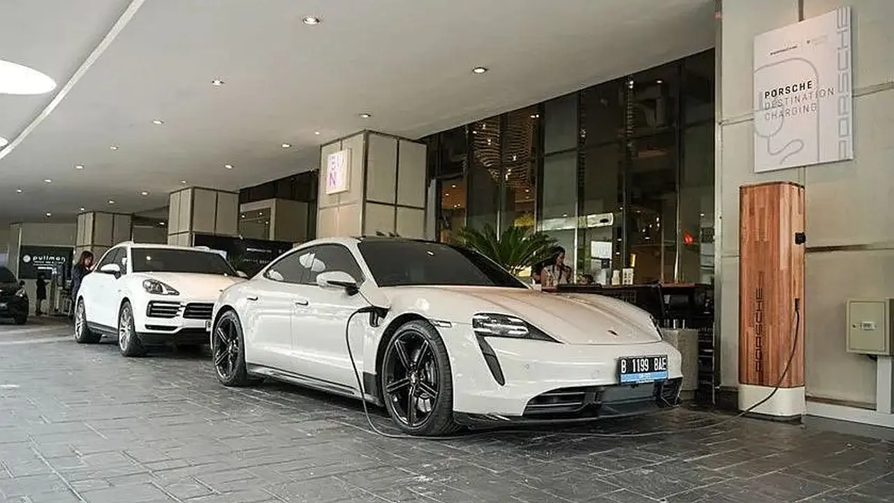 Porsche Destination Charging