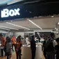 Suasana penjualan perdana iPhone 7 di gerai iBox di Central Park, Jakarta Barat. (Liputan6.com/Agustinus M Damar)