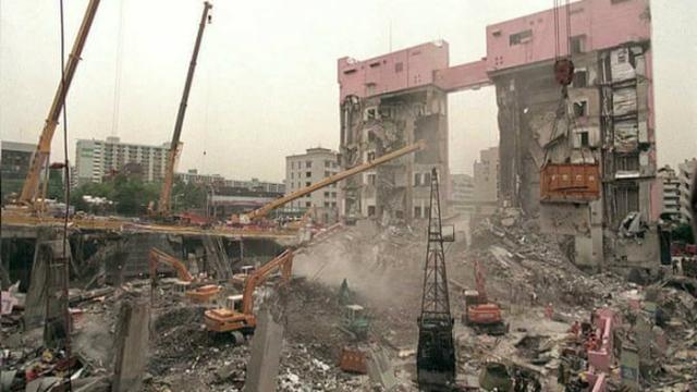 Sampoong Mall Ambruk (AFP)
