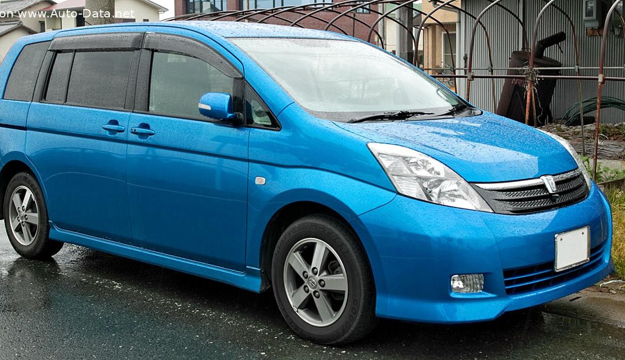 Toyota Isis merupakan MPV boxy yang menggunakan pintu geser. Mobil ini menjadi salah satu MPV built up yang cukup banyak beredar di Indonesia. Isis mampu mengangkut tujuh penumpang dengan kursi baris kedua model captain seat. MPV ini diproduksi mulai dari tahun 2004 hingga 2007. Dapur pacu mobil ini mengandalkan mesin 2.000cc 4-silinder dengan tenaga 155 Hp dan torsi 192 Nm. (Source: auto-data.net)