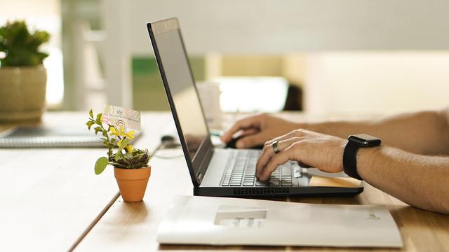 Ilustrasi bermain judi online