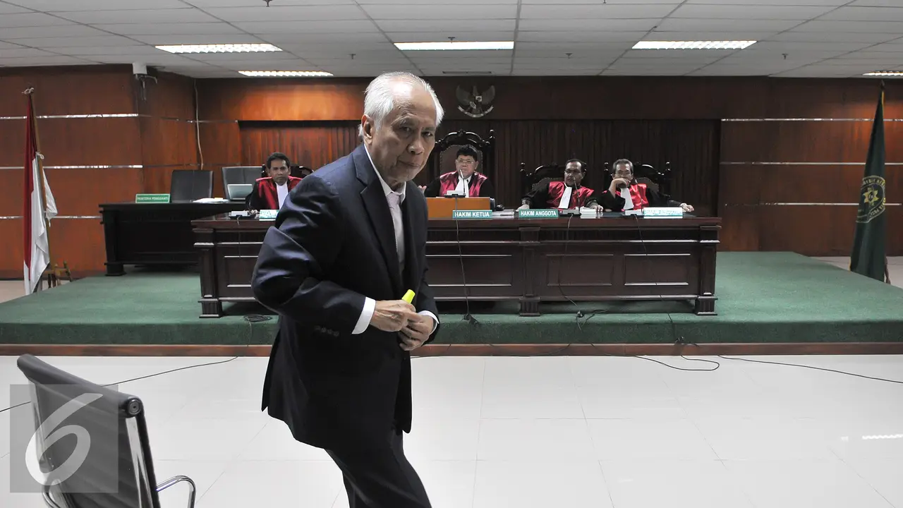 20150831- OC Kaligis Jalani Sidang Pembacaan Dakwaan-Jakarta