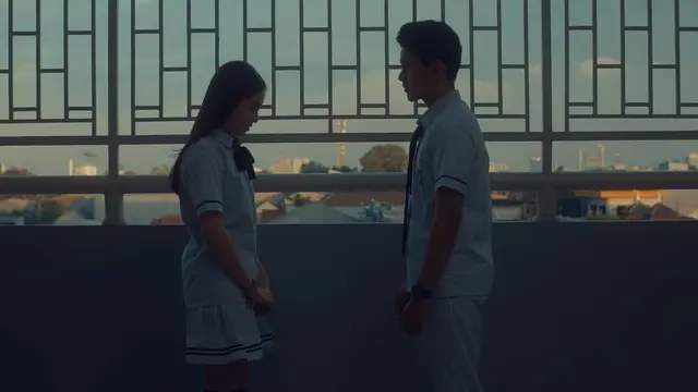 Main Series Bareng, Ini 6 Potret Kebersamaan Elina Joerg dengan Alzio Faaz