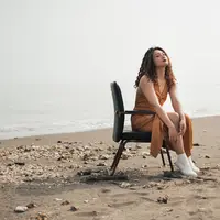 Ilustrasi peremlouan galau/copyright unsplash.com/Chris Yang