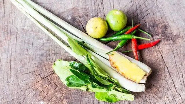 Jamu Daun Salam. (foto: Pinterest/merdekadotcom).