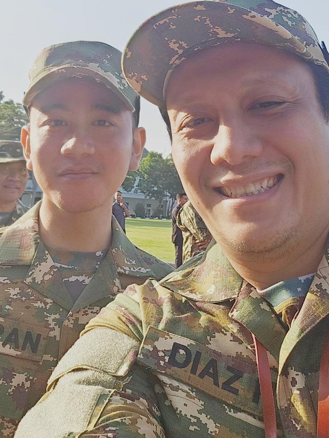 Menteri Pakai Baju Loreng