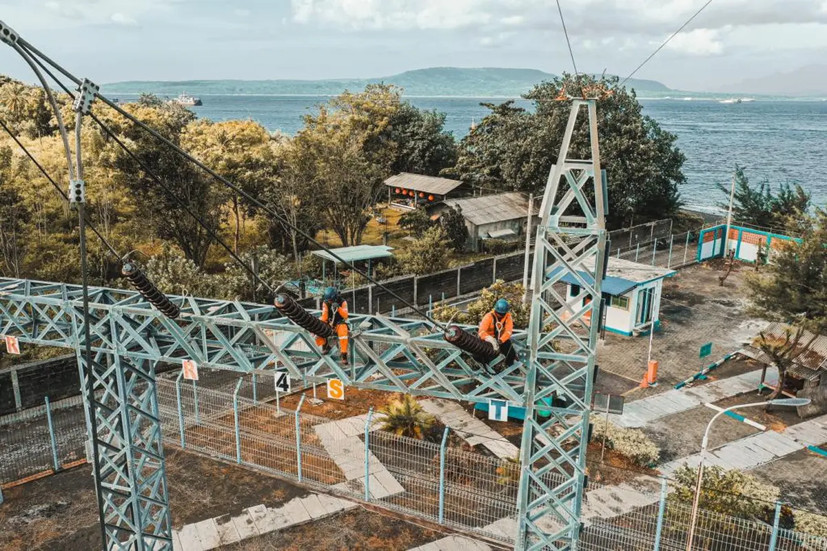 PLN sebagai penyedia energi saat KTT G20 melakukan pemeliharaan serta penambahan infrastruktur dari sistem 20 kV hingga sistem 150 kV.