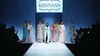 Koleksi Khanaan Shamlan untuk Jakarta Fashion Week 2017.
