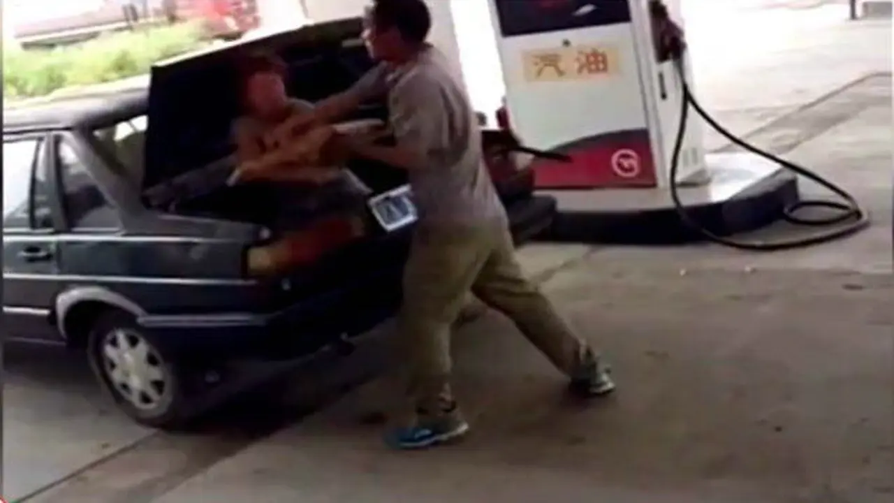 Tega, Suami Tampar dan Kurung Istri di Dalam Bagasi Mobil