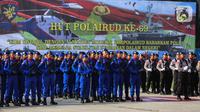 Pasukan mengikuti upacara HUT ke-69 Polisi Air dan Udara (Polairud) di Mako Polairud, Pondok Cabe, Tangerang, Banten, Rabu (4/12/2019). HUT bertema 'SDM Unggul dengan Almatsus Modern, Korpolairud Baharkam Polri Siap Menjaga Stabilitas Keamanan Dalam Negeri'. (Liputan6.com/Faizal Fanani)