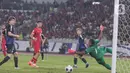 Di babak kedua, timnas Jepang menambah keunggulan lewat gol yang dicetak Hidemasa Morita pada menit ke-48 dan Yukinari Sugawara di menit ke-68.(Liputan6.com/Angga Yuniar)