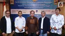Seminar Solusi Internet of Things untuk Usaha Mikro, Kecil, dan Menengah (UMKM) membahas peluang bisnis bagi UMKM sebagai penyedia solusi IoT terutama untuk perangkat karena sebagian besar masih impor. Para makers juga bisa menjadi UMKM yang menyediakan solusi bagi UMKM yang dapat diterima oleh pasar. (Liputan6.com/HO/Alwi)