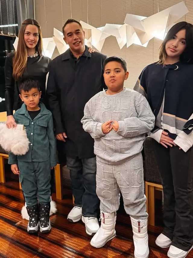 NIa Ramadhani rayakan anniversary pernikahan ke-14 tahun (Instagram/ramadhaniabakrie)