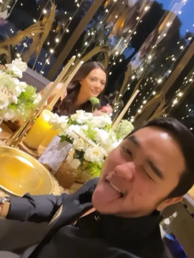 7 Momen Anniversary Pertama Abash dan Jeje, Beri Hadiah Mobil Mewah