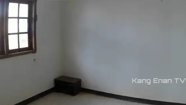 Potret kamar kosong yang diduga milik Isye Sumarni (Sumber: TikTok/kangenan79)