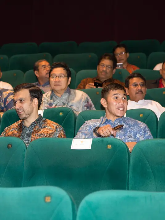 Vino G. Bastian pastinya kalian sudah tak asing mengenal  aktor senior  di industri  film tanah air.  Pasangan  dari Marsha Timothy itu kariernya di dunia akting sudah tak diragukan lagi.  (Desmond Manullang/Bintang.com)