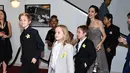 Sikap Angelina Jolie dikabarkan bisa membuat dirinya kehilangan hak asuh keenam anaknya dalam proses perceraian dengan Brad Pitt. (DIA DIPASUPIL  GETTY IMAGES NORTH AMERICA  AFP)