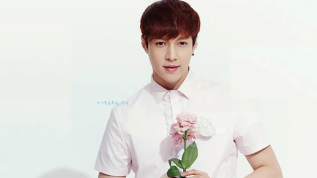 Lay EXO Lebih Pilih Kelaparan Dibandingkan Berkhianat