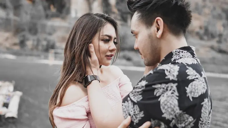 6 Potret Jenita Janet dengan Kekasih Baru Usai Bercerai