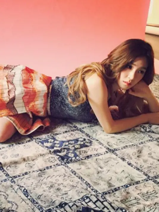 Namun jangan salah, gadis berkulit putih ini hanya menyukai romansa kisah cinta dan soundtrack yang mellow pada film yang di bintangi Jamie Dornan dan Dakota Johnson. (Instagram/Bintang.com)