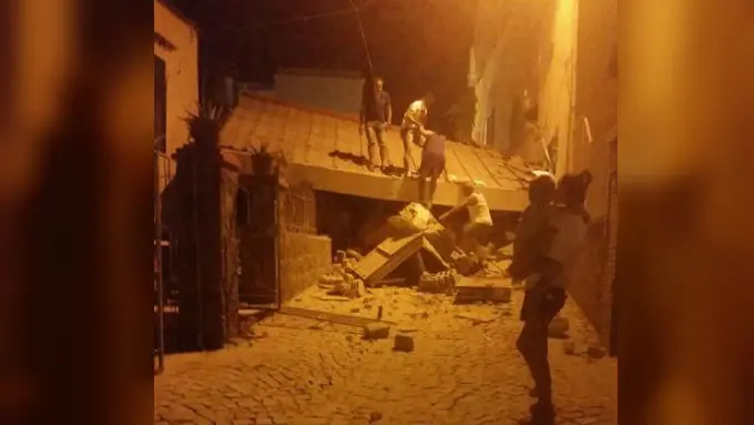 Gempa berkuatan 4 skala Richter guncang pulau Ischia di Italia (Twitter/@matteomisuraca)