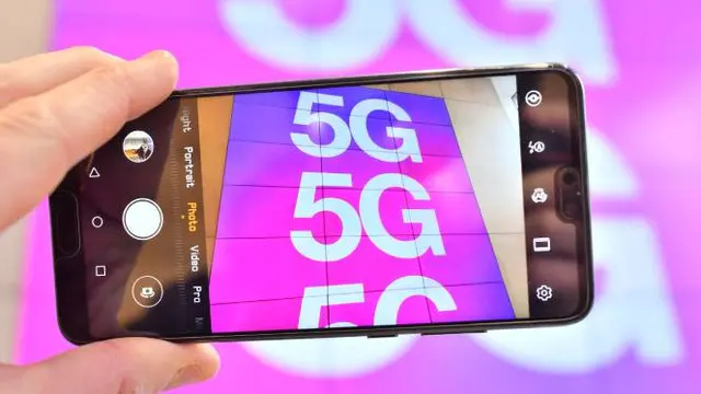 Ilustrasi internet 5G. Justin Tallis/AFP