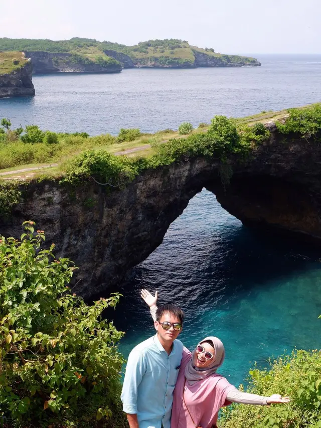 6 Momen Bulan Madu Ikke Nurjanah dan Suami di Bali, Romantis Bak ABG Pacaran