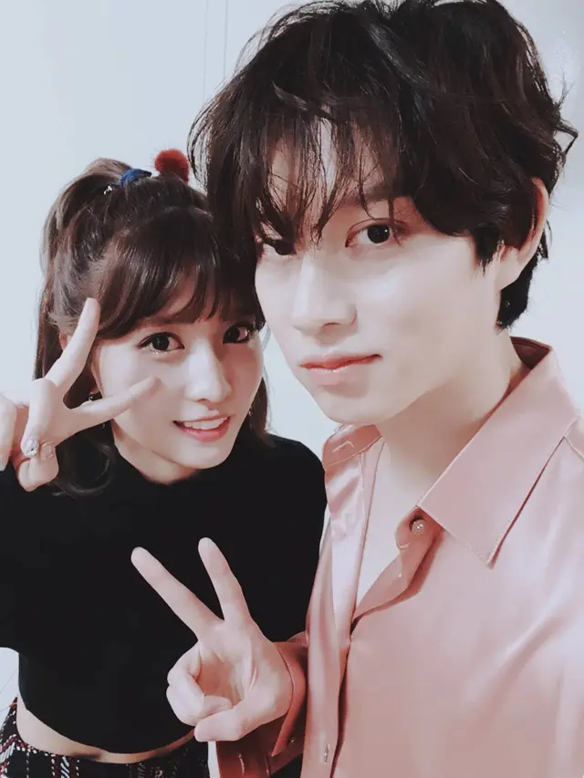 Heechul Super Junior - Momo TWICE