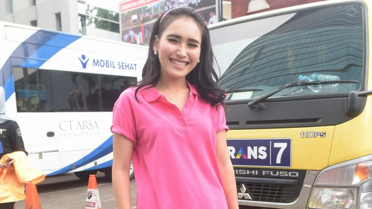 [Bintang] Ayu Ting Ting