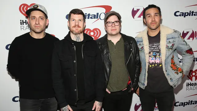 [Bintang] Fall Out Boy