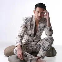 Benny Simanjuntak menyebut Ririn Dwi Ariyanti dan Jonathan Frizzy teman tapi mesra. Ia meminta keduanya tak menikah dan fokus saja mengurus anak. (Foto: Roni Bachroni dari Instagram @ijonkfrizzy)