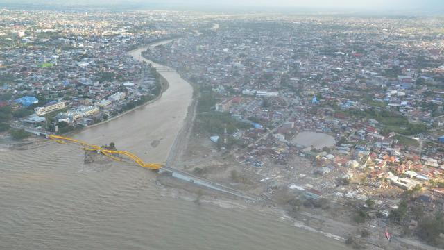 Porak Poranda Begini Penampakan Kota Palu Pascagempa Dan Tsunami Dari Atas News Liputan6 Com
